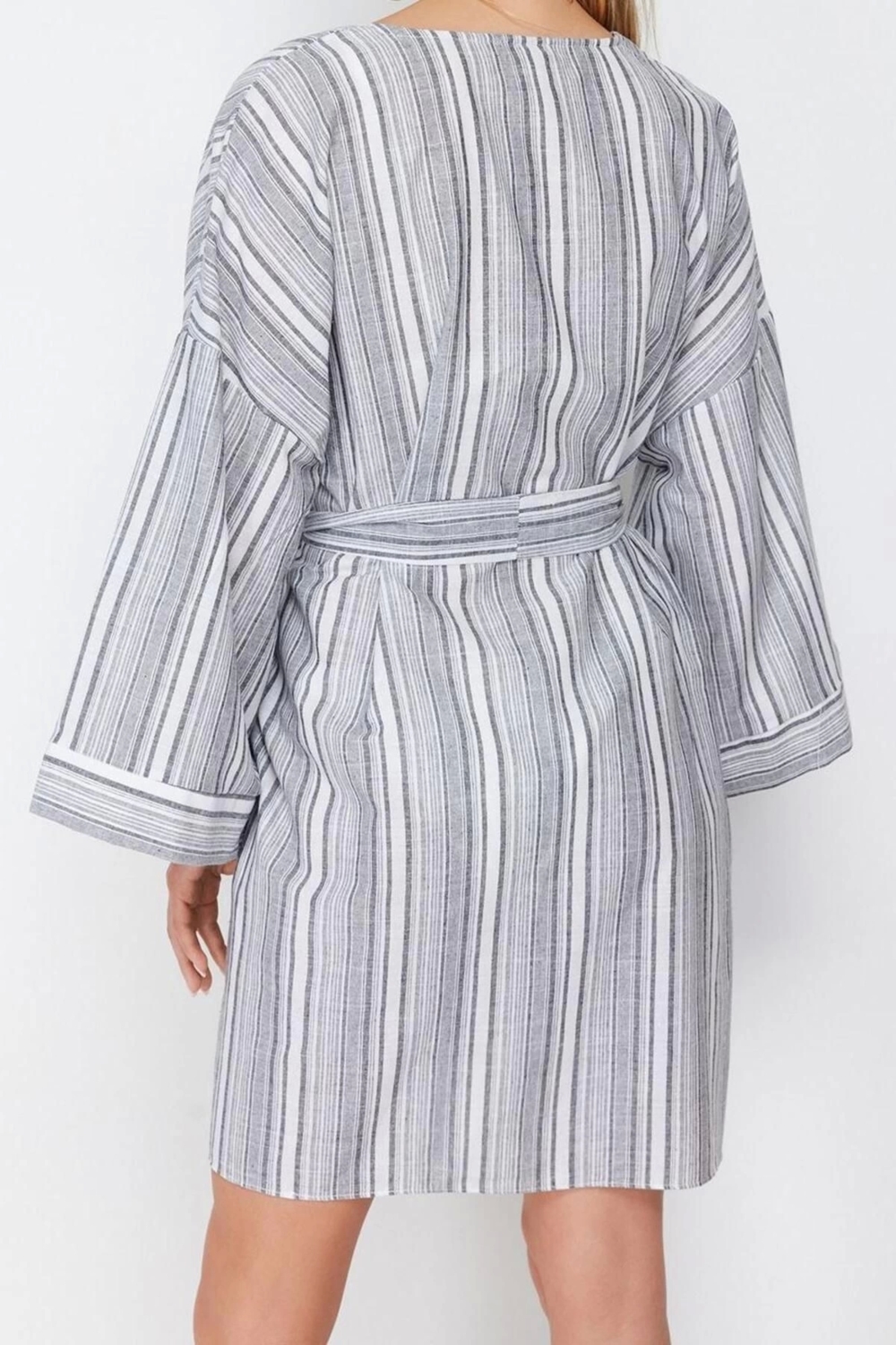 Moda Dokuma Oversize Kalıp Uzun V Yaka Normal Kol İpliği boyalı Flamlı Pam Basic Kimono Kaftan