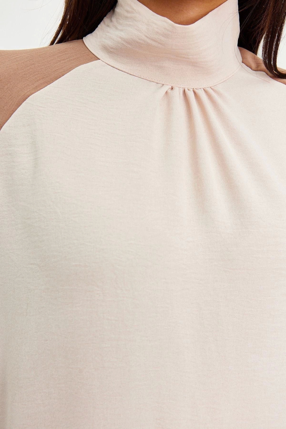 Moda Dokuma Rahat Kalıp Uzun Dik Yaka Reglan Kol Aerobin Basic Tesettür Giyim Kimono Kaftan