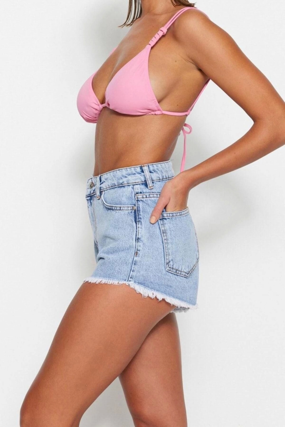 Kadın Denim Şort Pamuk Straight Kalıp Yıkamalı Günlük Kullanım İçin Yaz Aylarının Vazgeçilmezi