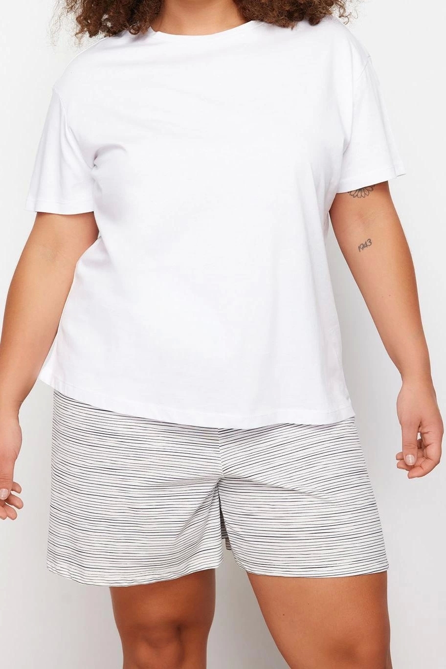 Tarz Rahat Büyük Beden Kısa Kollu Geniş Paça Ayıcık Baskılı Pamuklu Örme Pijama Takımı