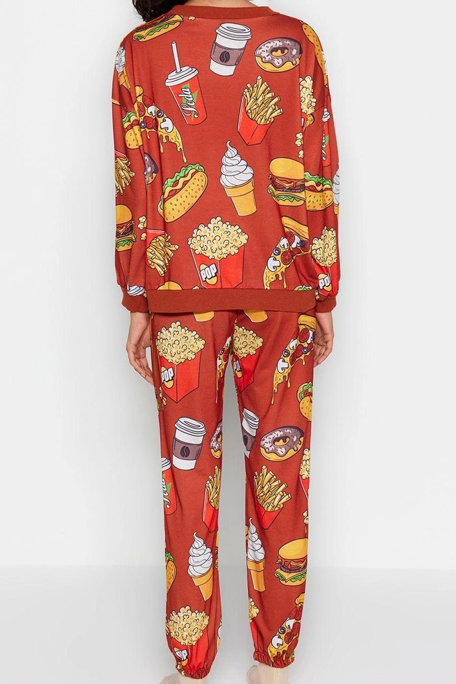 Tarz Rahat Uzun Kollu Boru Paça Nakışlı Desenli Sweatshirt-Jogger Örme Pijama Takımı