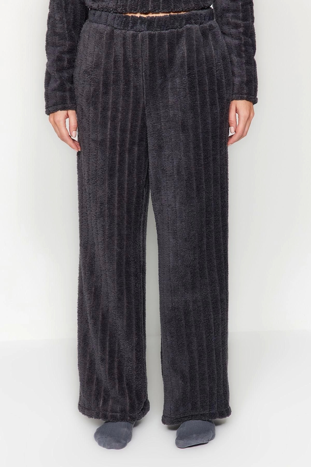 Tarz Rahat Uzun Kollu Boru Paça Wellsoft Kışlık Örme Pijama Takımı