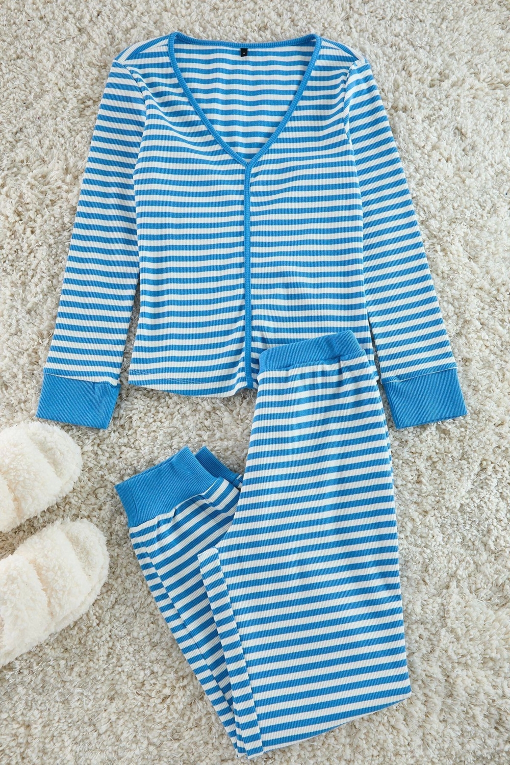 Tarz Rahat Uzun Kollu Lastikli Paça Çizgili Manşet ve Biyeli Tshirt-Jogger Örme Pijama Takımı
