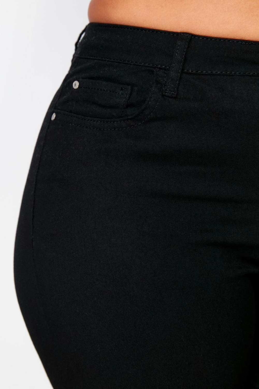 Büyük Beden Moda Denim Yüksek Bel Dar Paça Gündelik Siyah Solmayan Esnek Skinny Şort