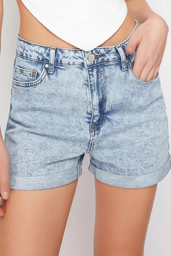 Moda Denim Yüksek Bel Boru Paça Gündelik Siyah Paçası Katlamalı Şort Bermuda