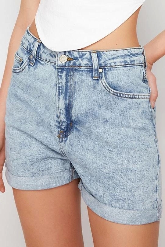 Moda Denim Yüksek Bel Boru Paça Gündelik Siyah Paçası Katlamalı Şort Bermuda
