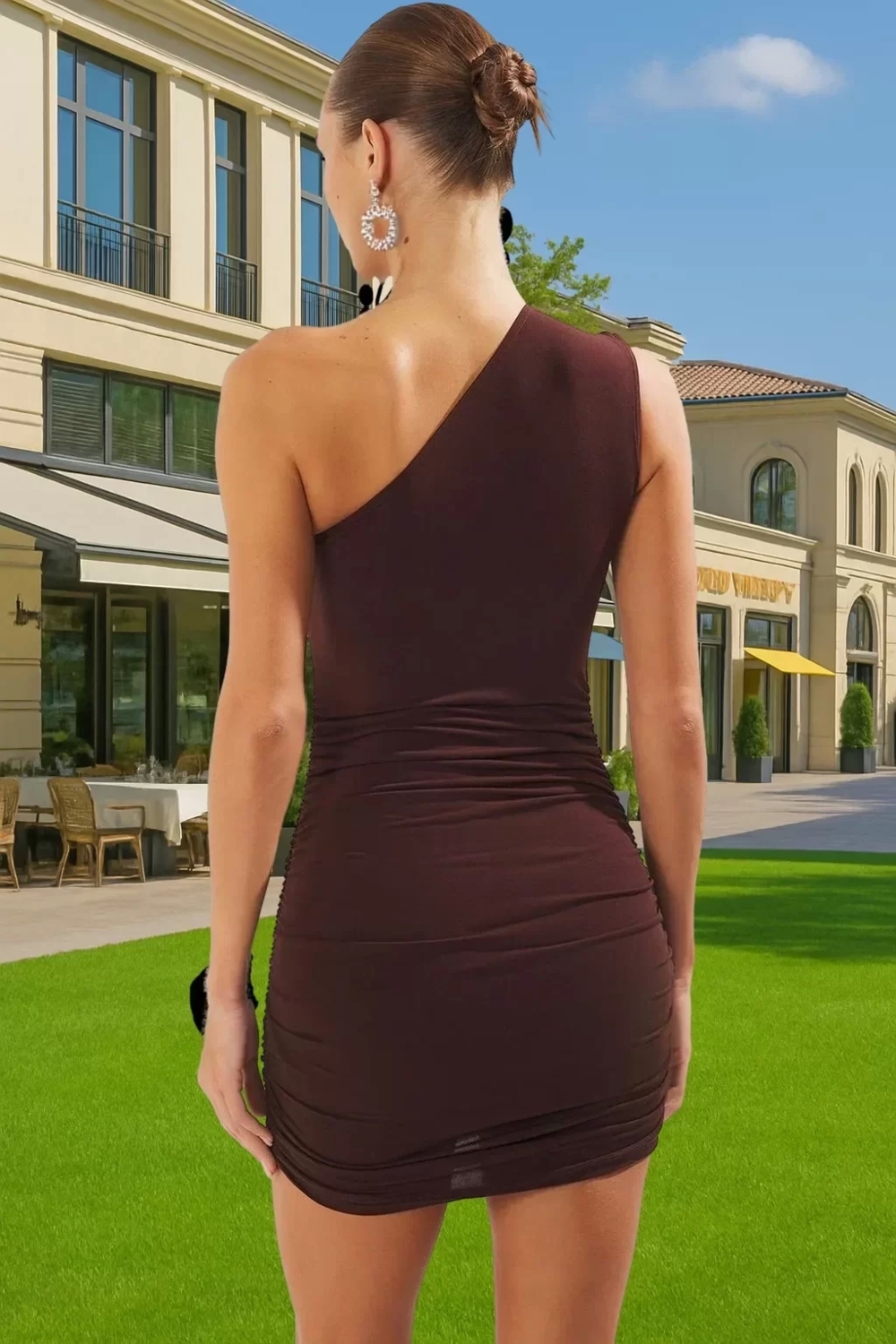 Şık Tek Omuzlu Mini Elbise Polyester Kumaş Rahat Kalıp Rahat Ve Şık Şık Görünüm Trend Tasarım
