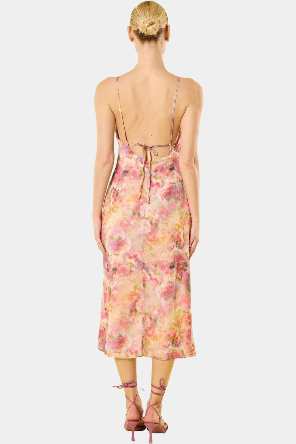 Çok Soyut Desenli A line Şifon Midi Elbise Yaz İçin Mükemmel Trend Tasarım Modern Stil