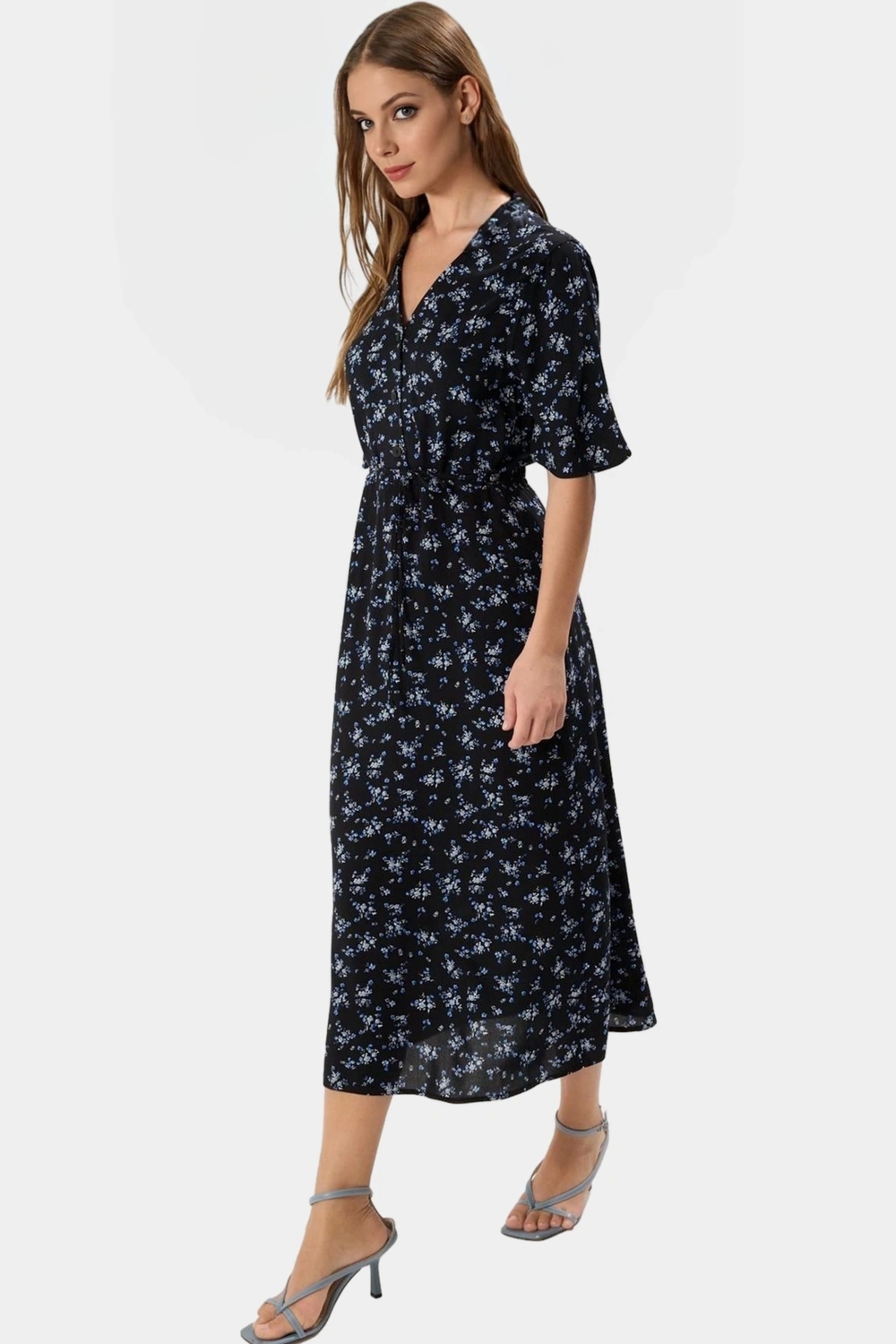 Çiçekli Viskoz Midi Elbise A line Kesim Kısa Kollu Rahat ve Şık Modern Stil