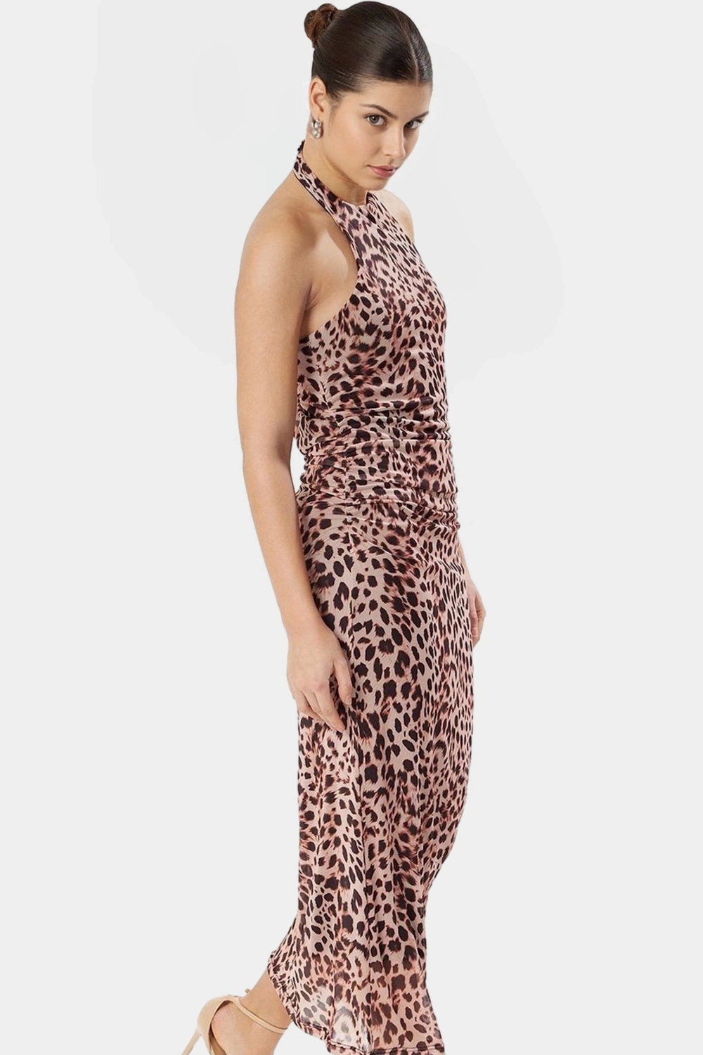 Astarlı Leopar Desenli Bodycon Maxi Elbise Şık ve Rahat Tasarım Boyundan Bağlamalı Yaka