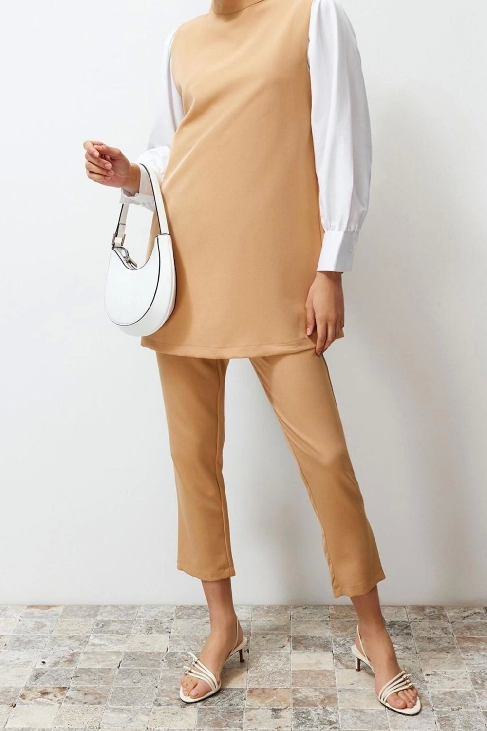 Moda Dokuma Düz Dik Yaka Resmi Tunik Pantolon Krep Dokuma Alt Üst Takım