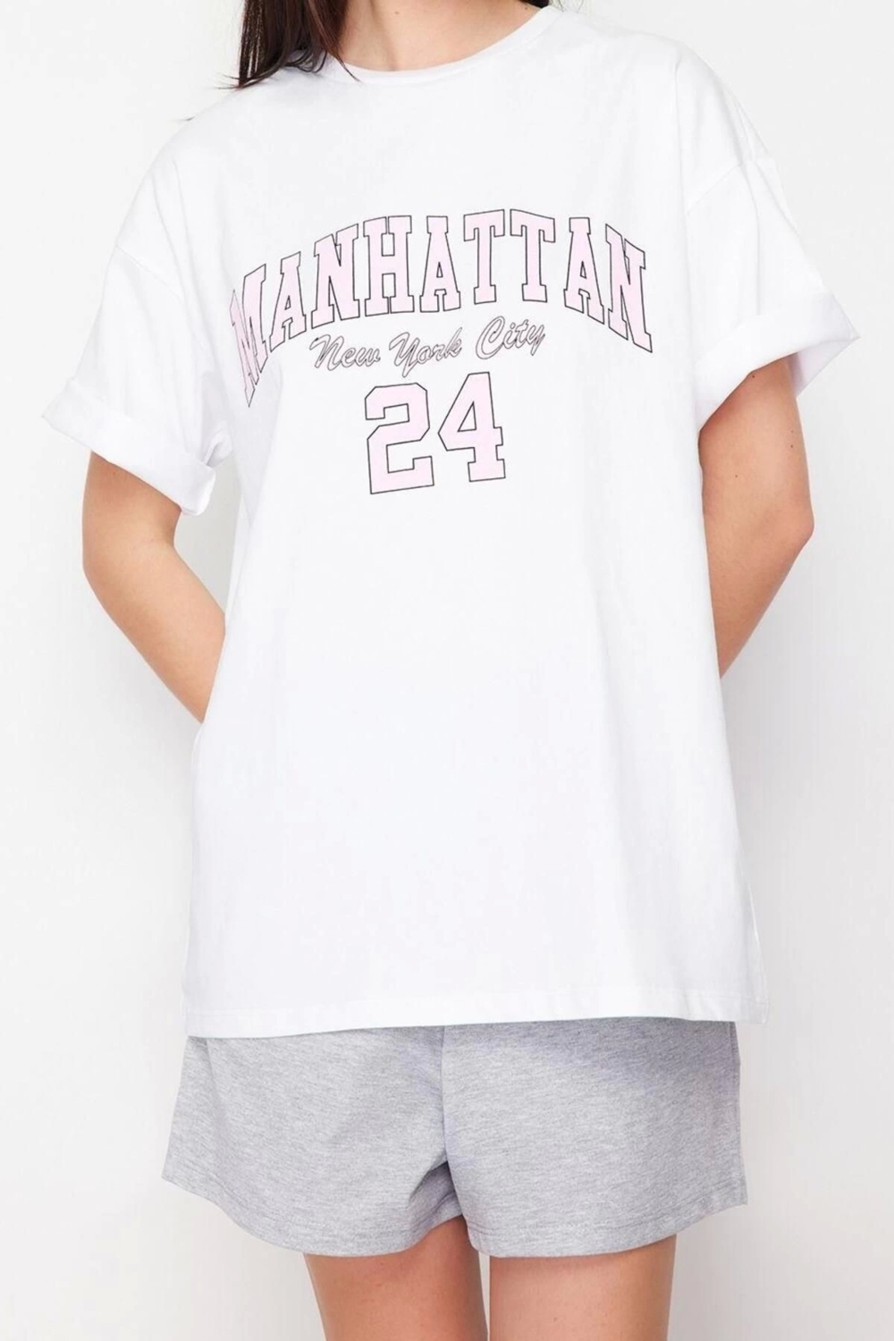 Moda Baskılı Bisiklet Yaka Düşük Kol Slogan Baskılı Oversize Geniş Kesim Örme Şort&T-shirt Takım
