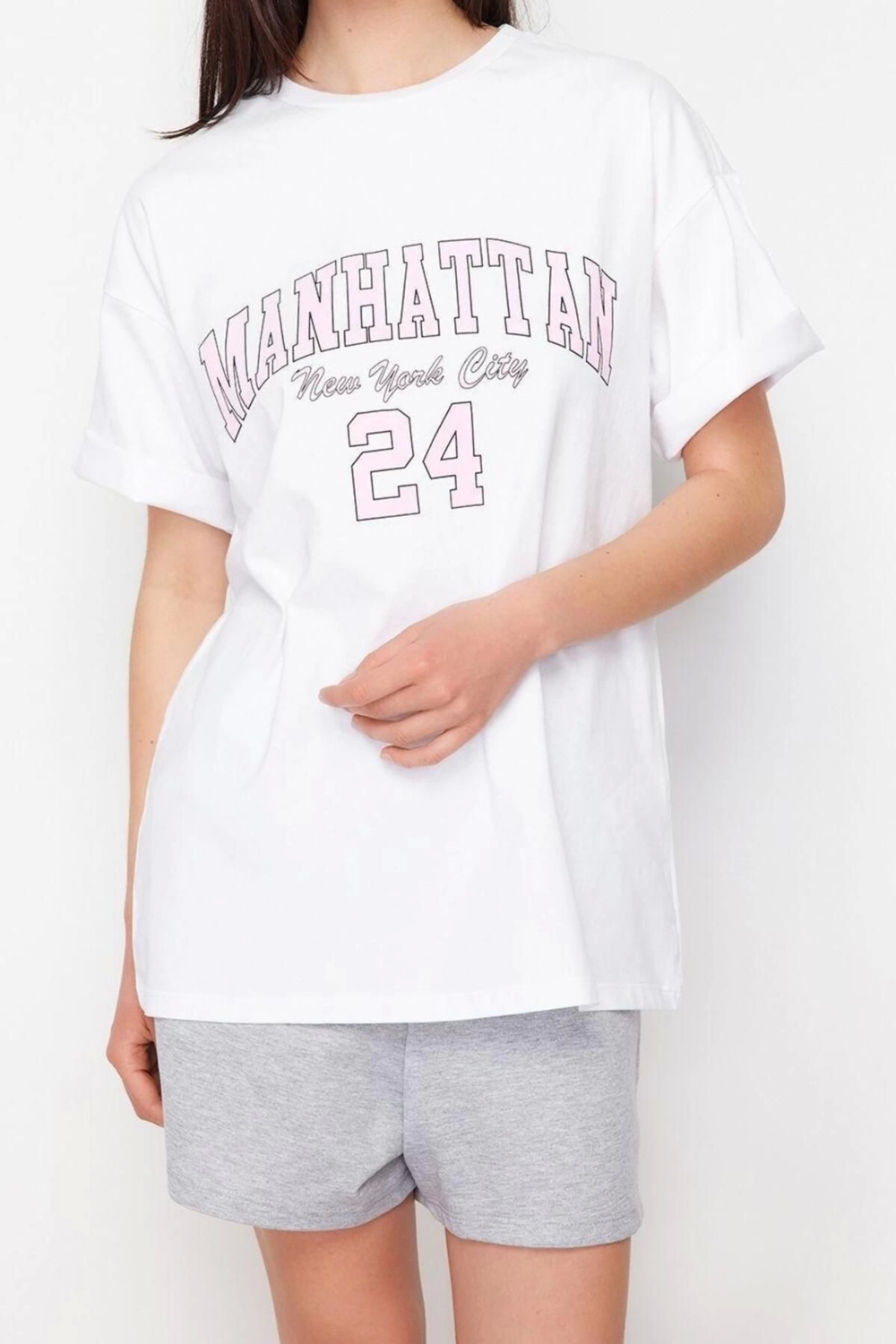 Moda Baskılı Bisiklet Yaka Düşük Kol Slogan Baskılı Oversize Geniş Kesim Örme Şort&T-shirt Takım