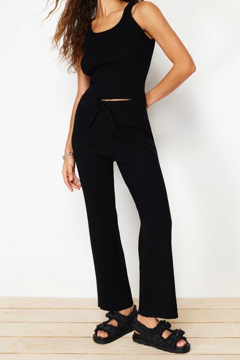 Moda Triko Düz Kare Yaka Casual Günlük Siyah Premium Özel İplikli Triko Alt-Üst Takım