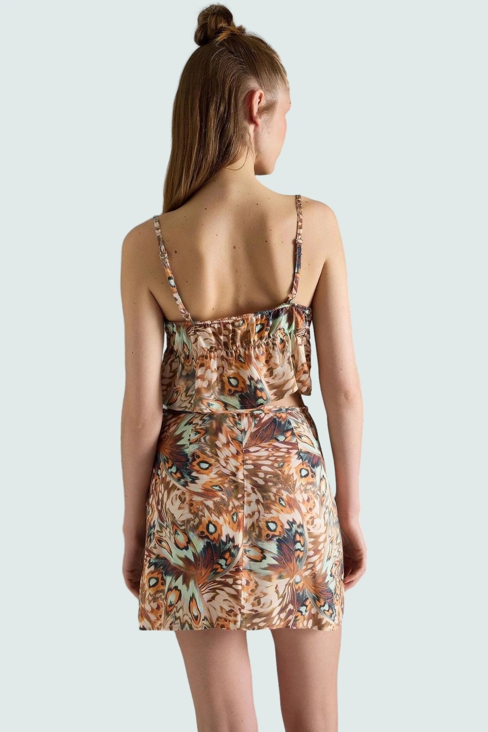 Şık Soyut Desenli Yazlık Bluz Etek Takım Rahat Kesim Polyester Kumaş Modern Stil Yüksek Kalite
