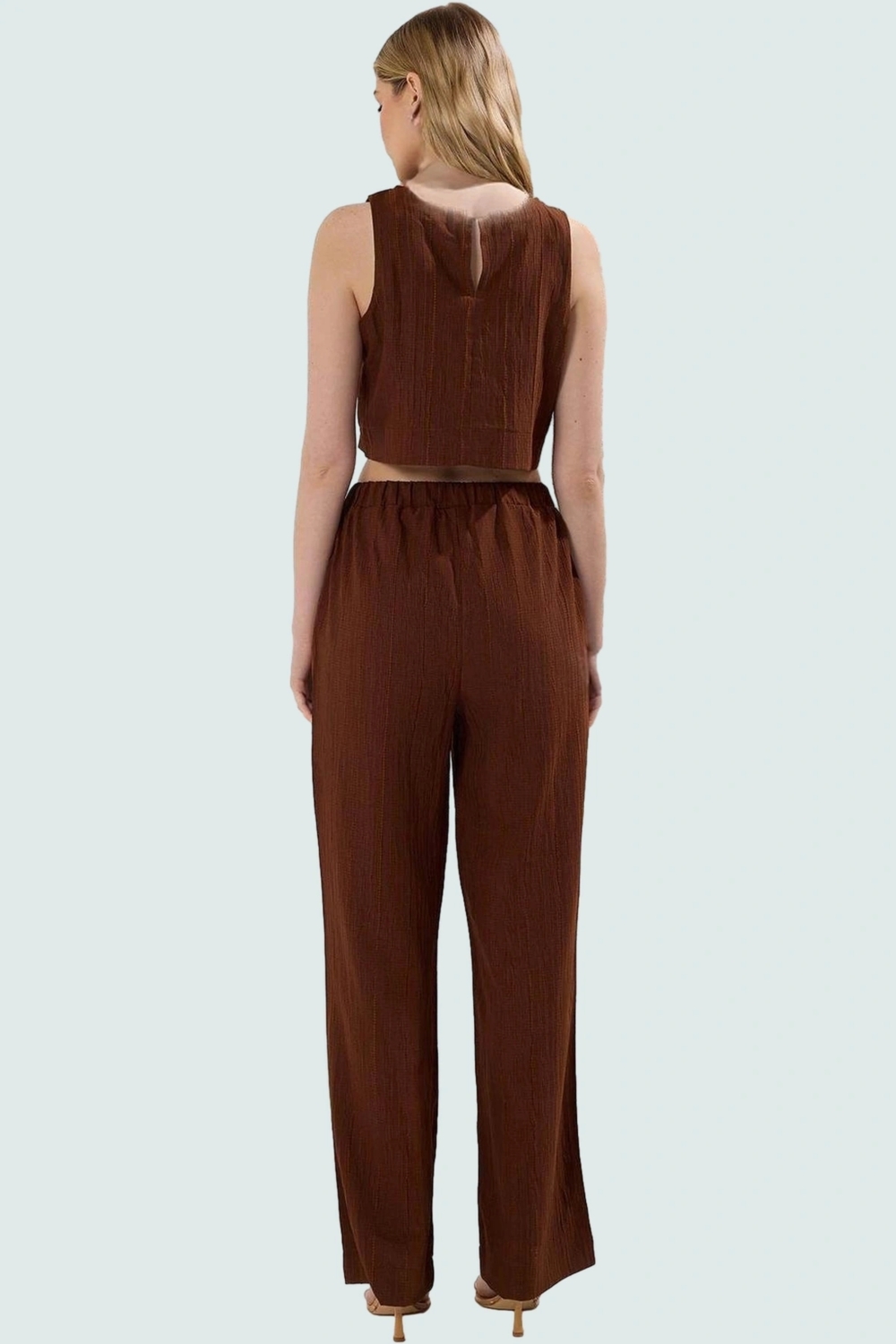 Rahat ve Şık Crinkle Kumaştan Kadın Crop Bluz Pantolon Takım Seçkin Malzeme Özel Tasarım
