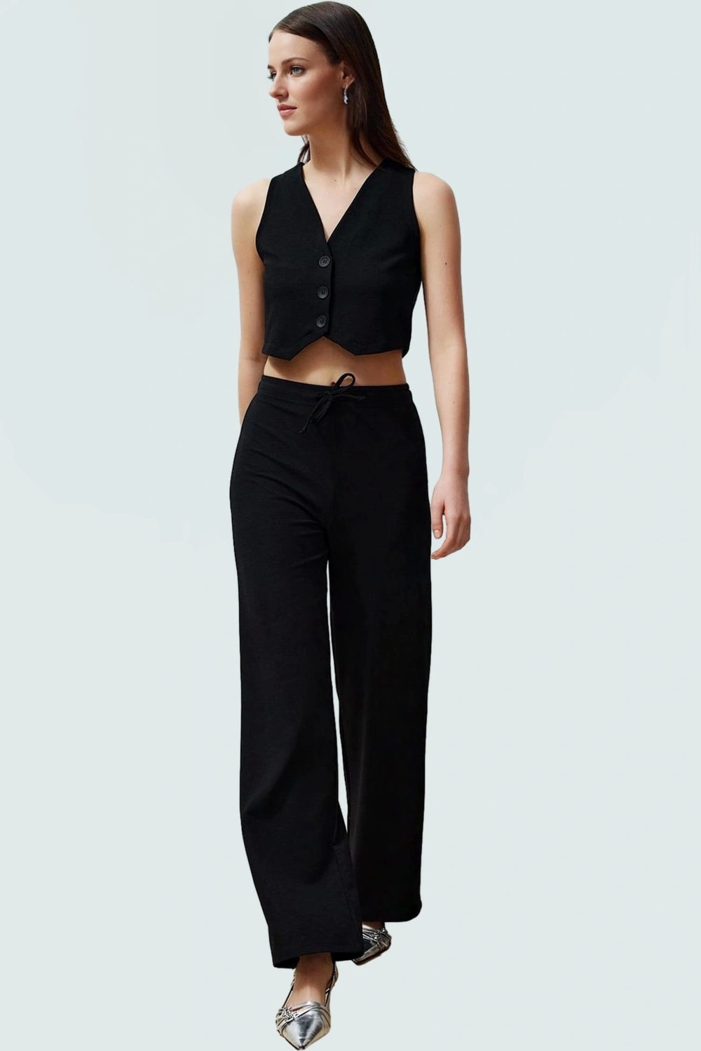 Geniş Paça Pantolon Yelek Takım Rahatlık ve Şıklık Bir Arada İşten Gündeliğe Modern Stil
