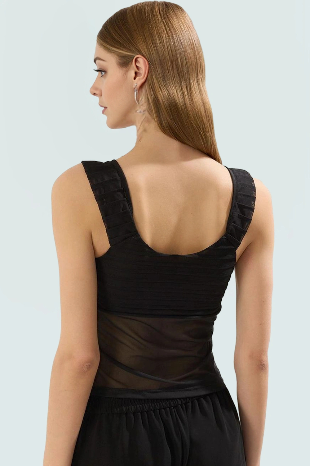 V Yaka Fırfırlı Tül Örme Bluz Yazlık Şık Tasarım Modern Stil Yüksek Kalite Kaliteli İşçilik