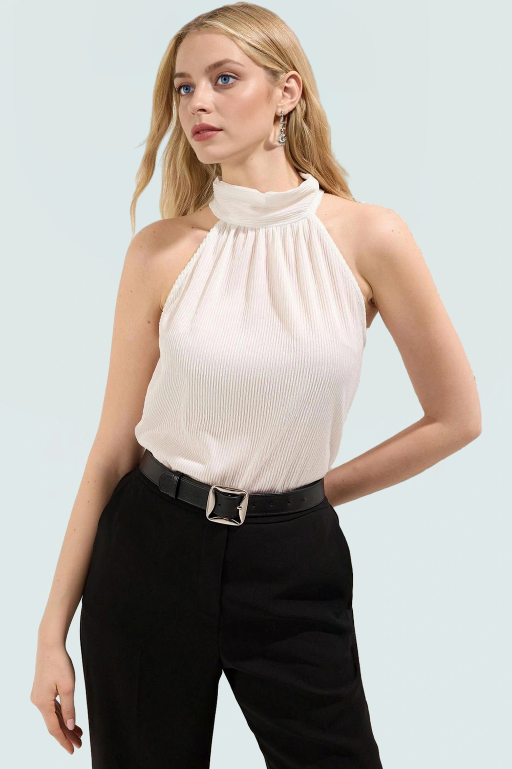 Kadın Yazlık Bluz Halter Yaka Pilise Dokuma Regular Kalıp Polyester Kumaş
