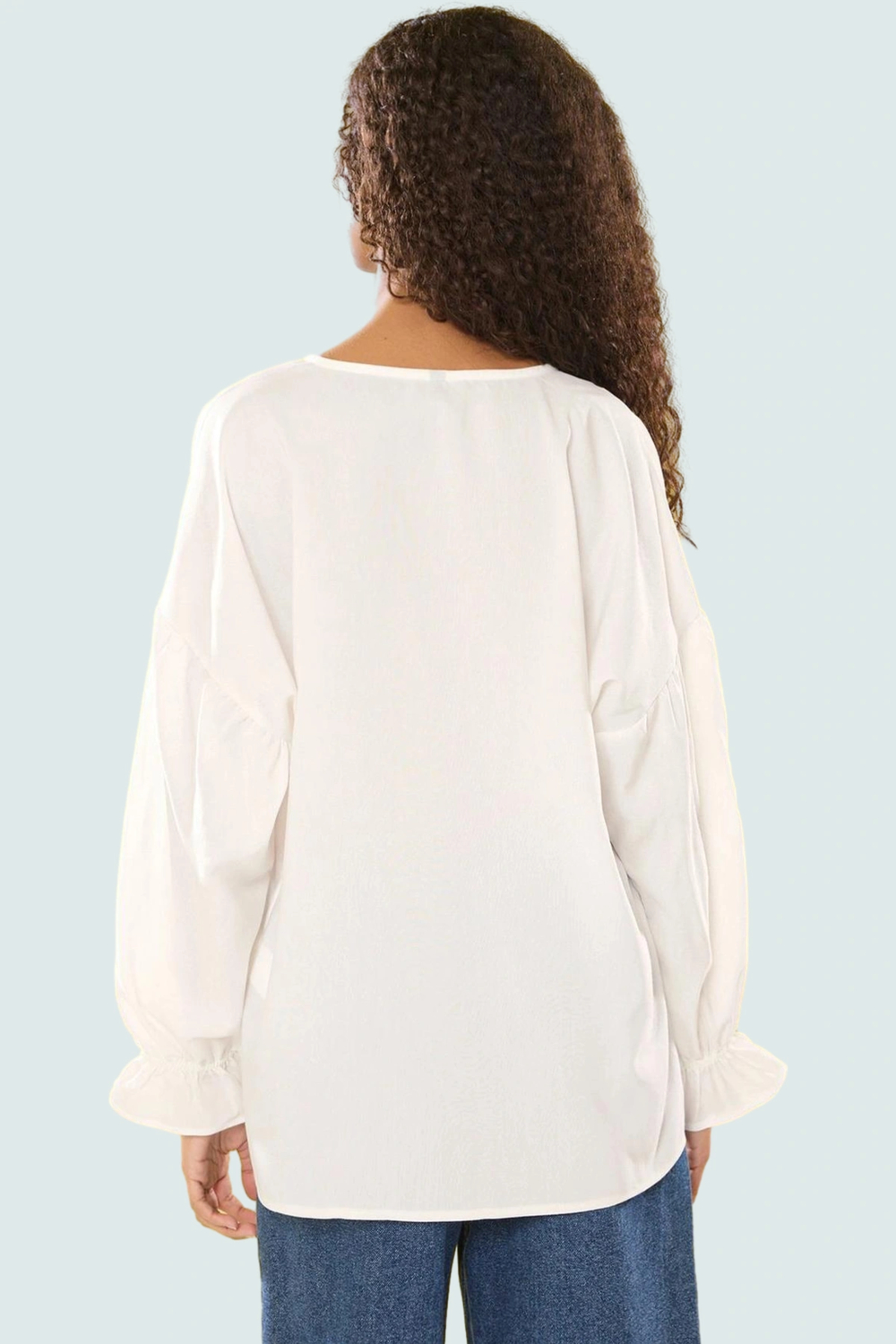 Kalp Nakışlı Pamuklu Bluz Rahat Şık ve Günlük Modern Stil Özel Tasarım Seçkin Malzeme