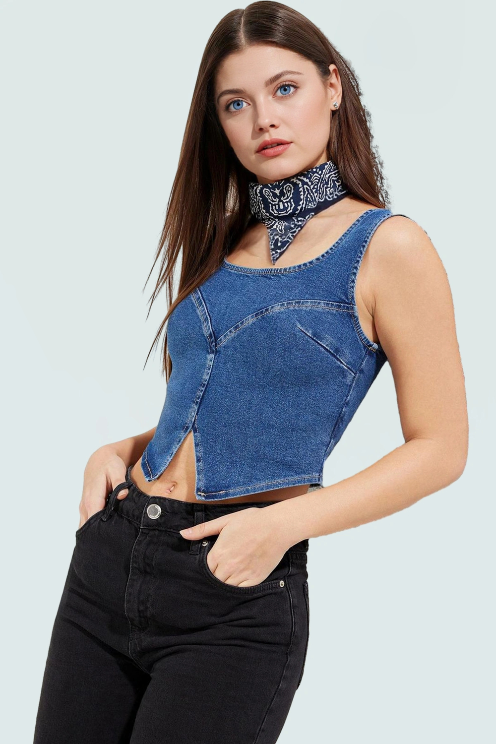 Denim Crop Bluz Fitted Kalıp Kare Yaka Yazlık Özel Tasarım Modern Stil Şık Görünüm