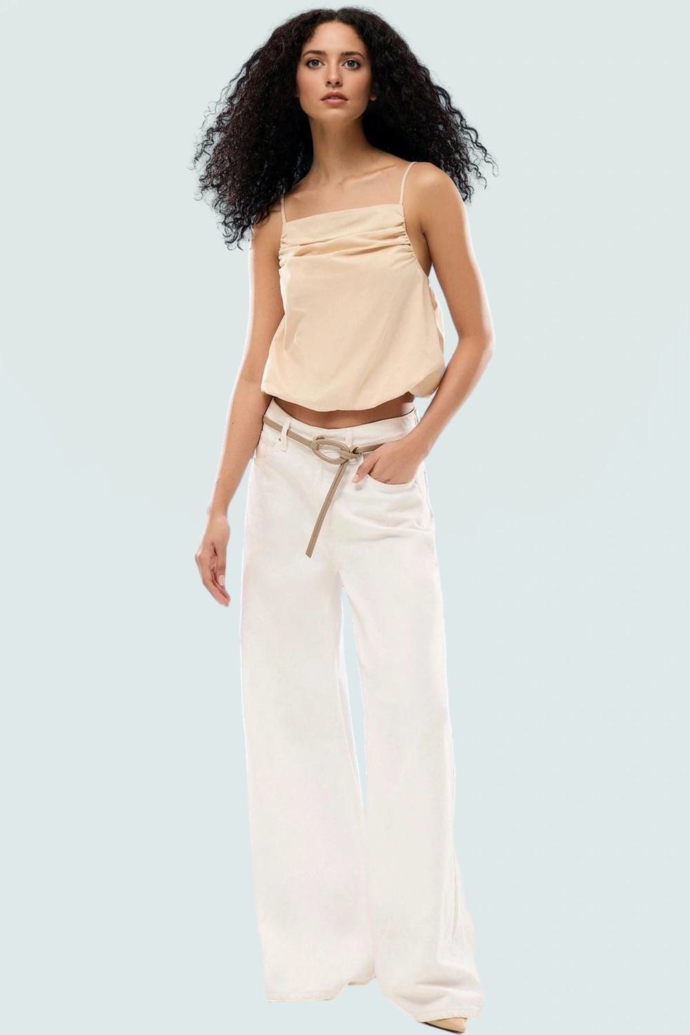 Pamuklu Polyester Dacron Crop Bluz Rahat Yazlık Fitted Kalıp Modern Stil Şık Görünüm