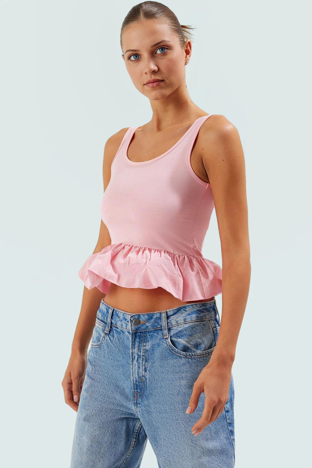 Fitted Havuz Yaka Crop Bluz 96% Pamuk Yazlık Örme Kumaş Zarifane Tasarım Modern Stil