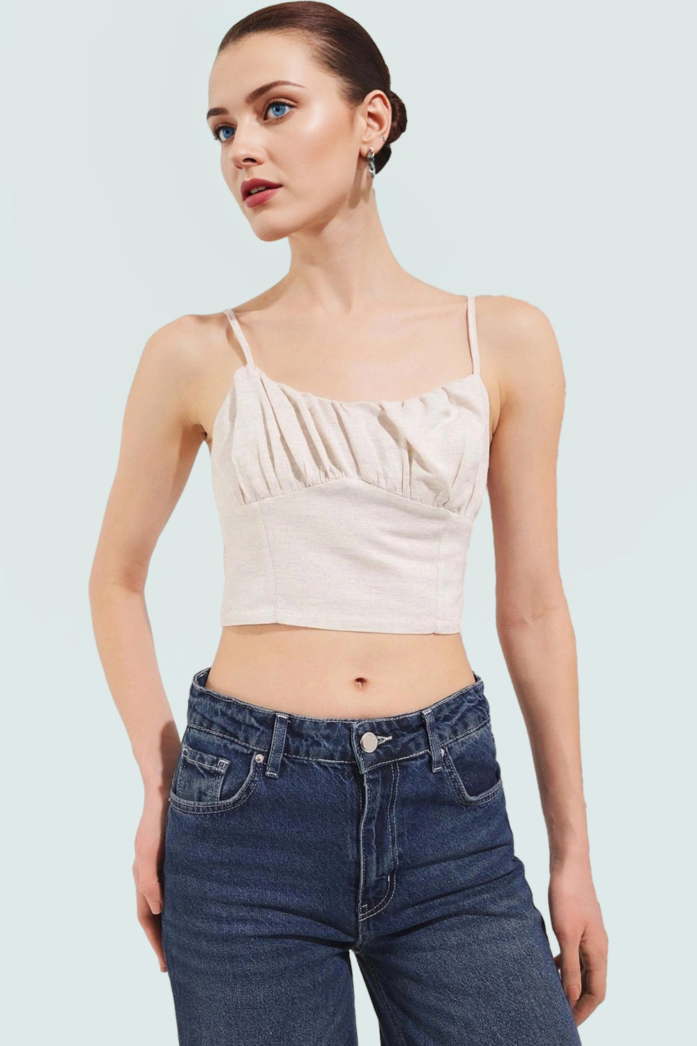 Rahat ve Şık Crop Bluz Keten Görünümlü Dokuma İnce Askılı Yazlık Uzun Ömürlü Trend Tasarım