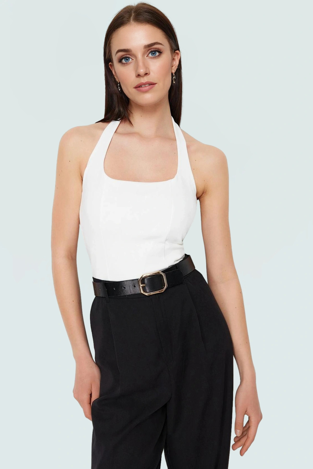 Yazlık Crop Bluz Halter Yaka Scuba Krep Kumaş Fitted Kalıp Trend Tasarım Özenle Seçilmiş