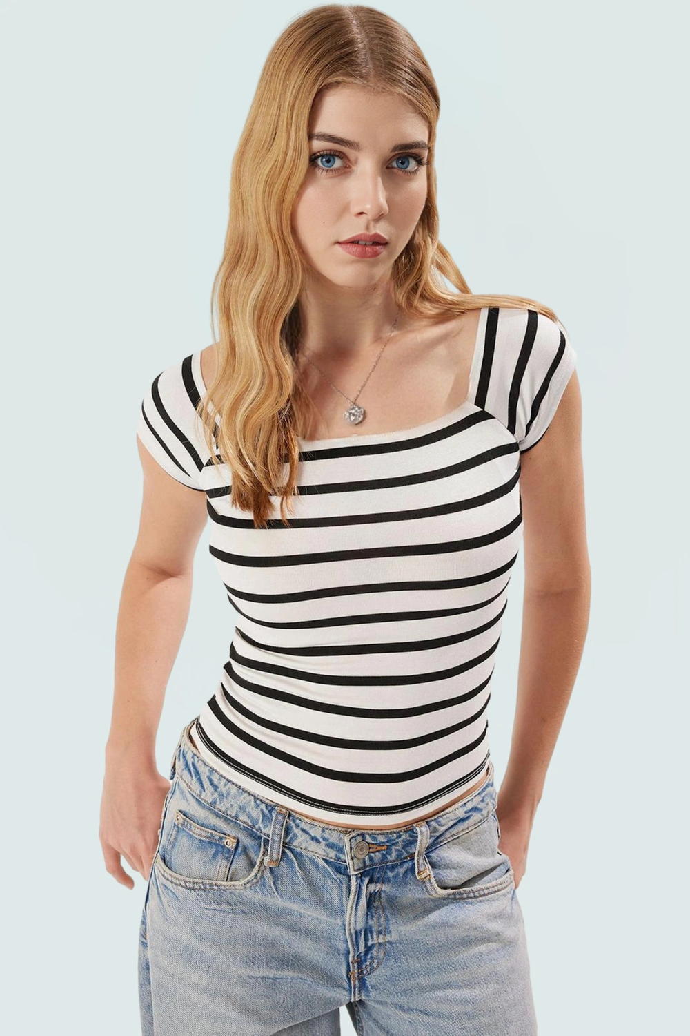 Çizgili Fitted Crop Bluz Vücut Hatlarını Vurgular Yazlık Günlük Kullanım İçin