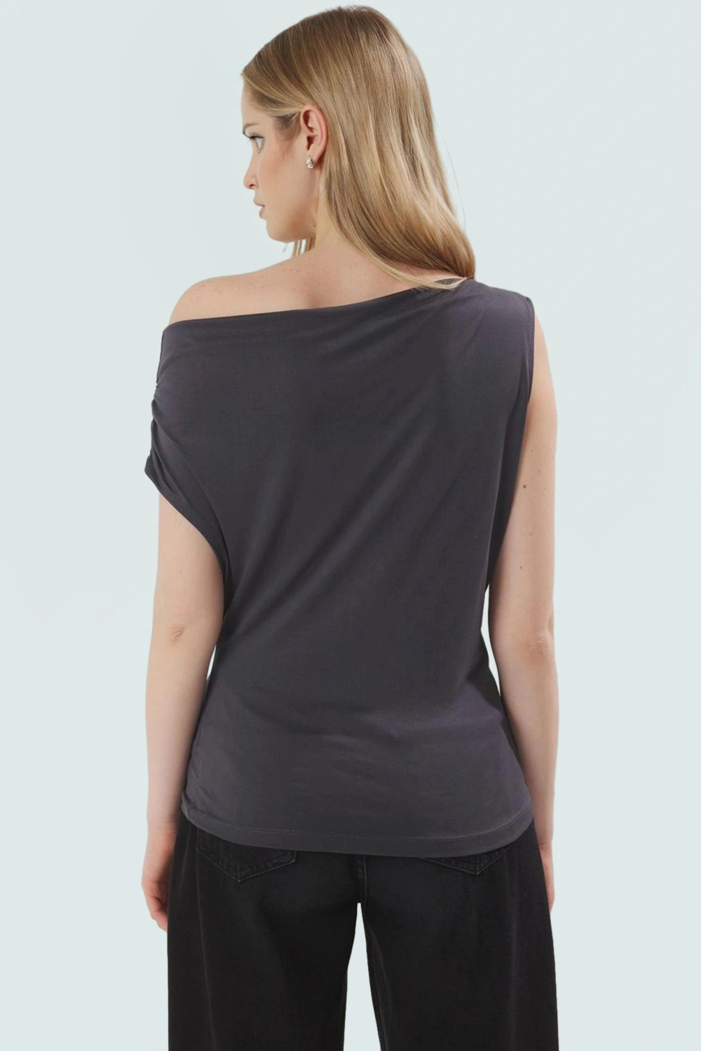Akışkan Modal Kumaşlı Kolsuz Bluz Fitted Günlük Casual Şık Renk Modern Stil Yüksek Kalite