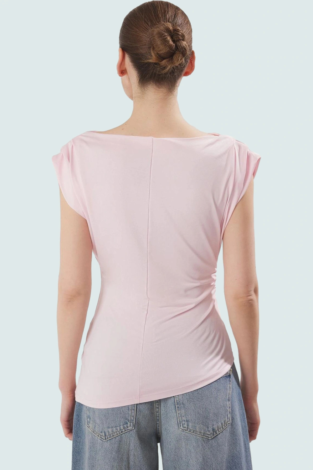 Esnek Örme Bluz; Kayık Yaka Kısa Kollu Fitted Kalıp Modern Stil Premium Kalite Özel Tasarım
