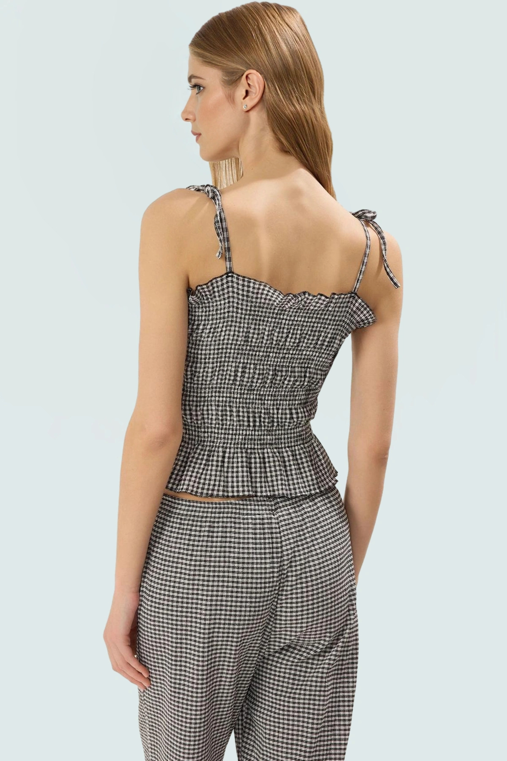 Kareli Fitted Crop Bluz Jakar Örme İnce Askılı Yazlık Profesyonel Görünüm Mükemmel Uyum