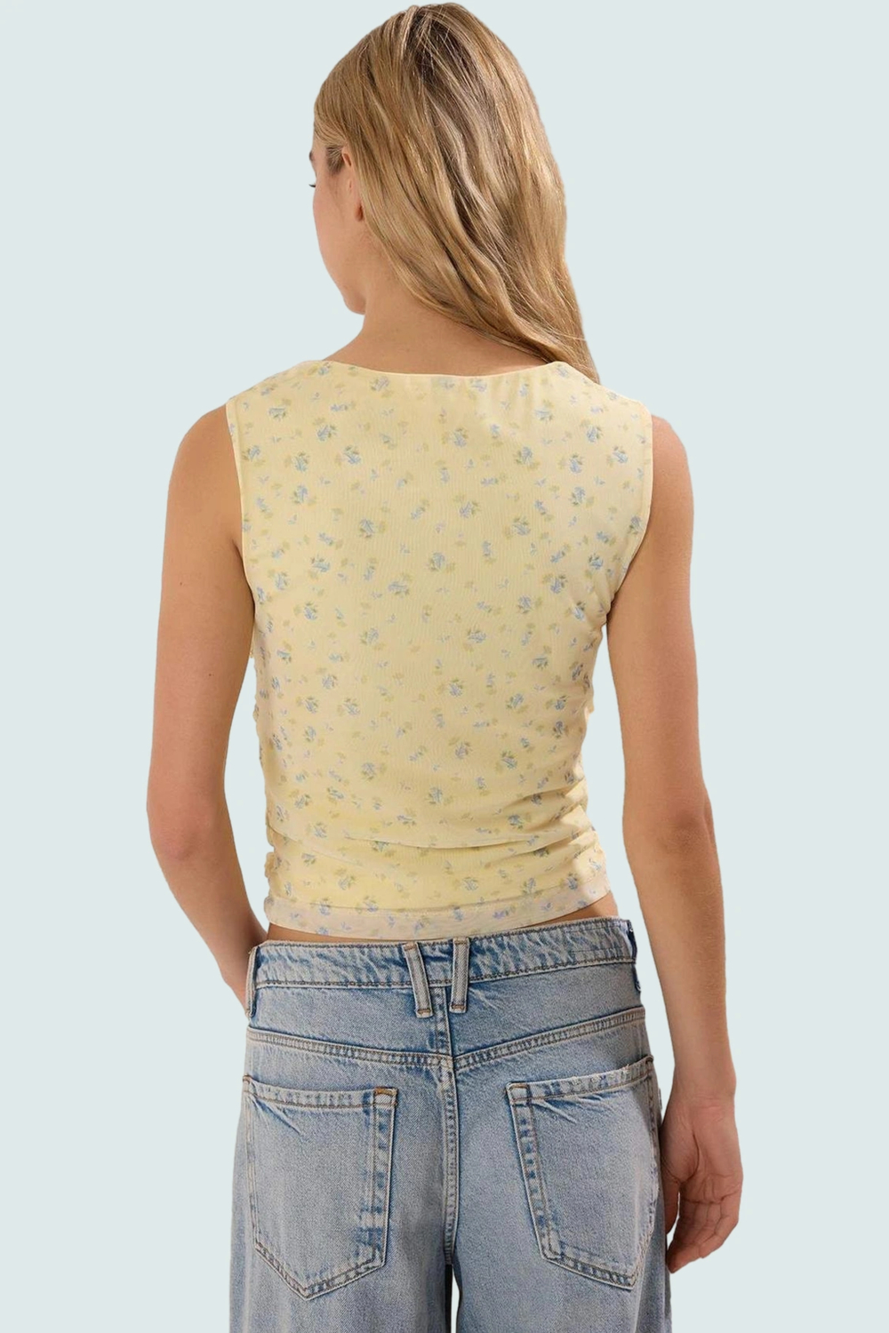 Fitted Kolsuz Örme Bluz Renk Kare Yaka Tül Kumaş Kaliteli İşçilik Günlük Kullanım İçin
