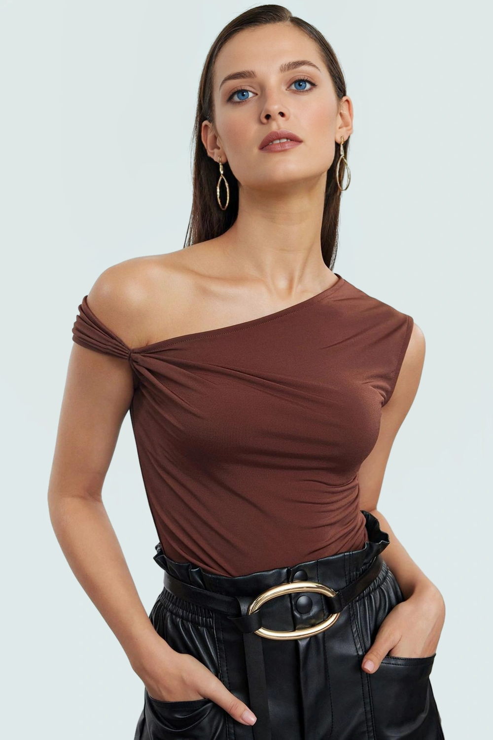 Fitted Kalıp Kolsuz Örme Bluz Asimetrik Yaka Tasarım Konforlu Kesim Dayanıklı Malzeme