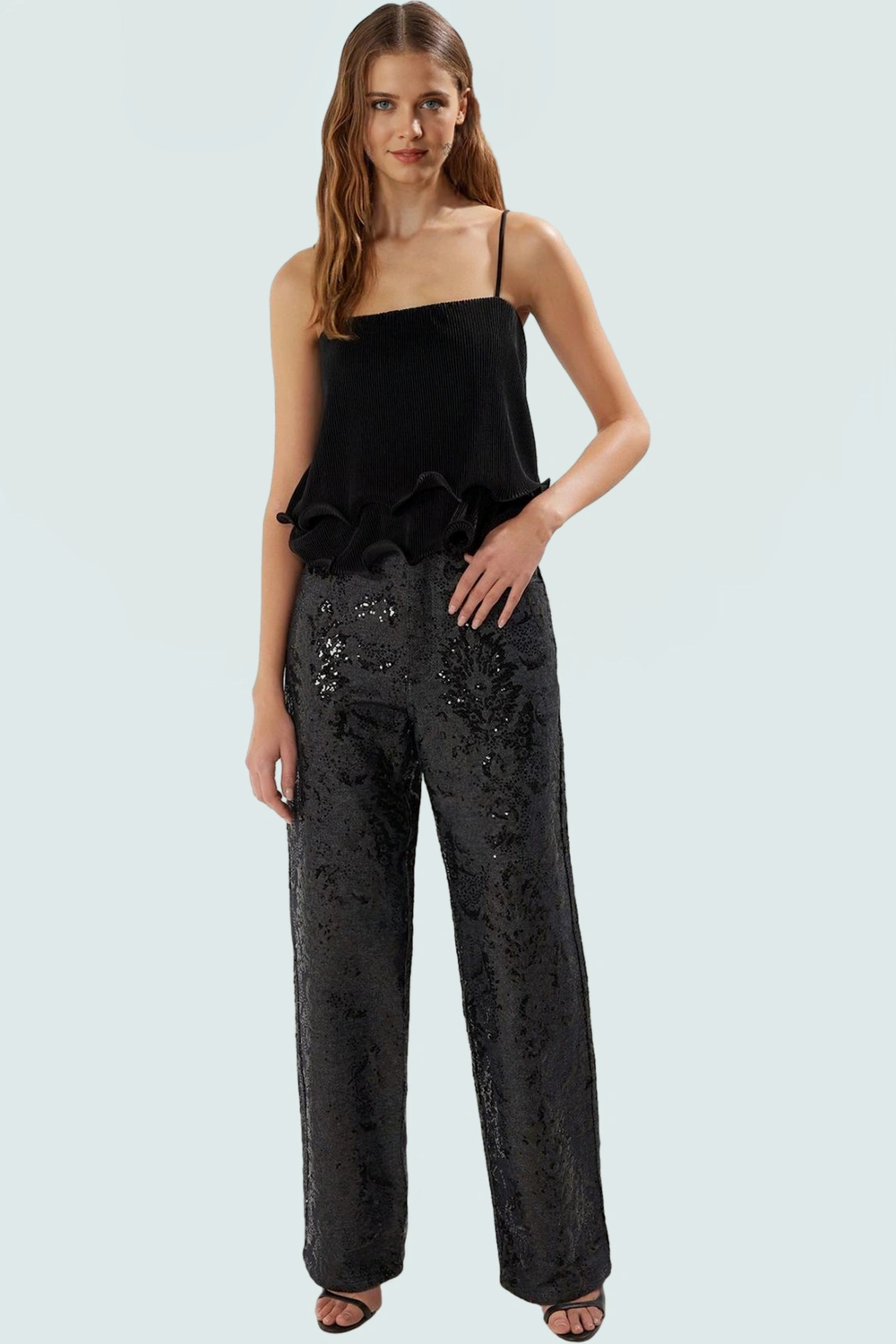 Yazlık Kolsuz Kare Yaka Fitted Pilise Bluz Polyester Örme Kumaş Modern Stil Rahat Ve Şık