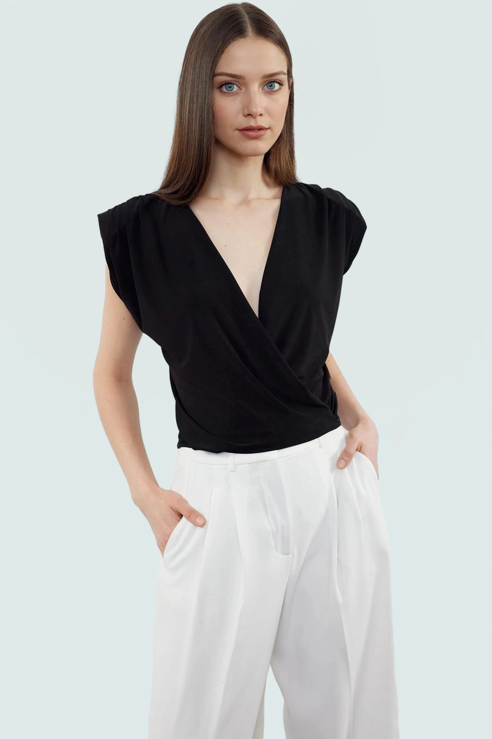 Şık Bluz Polyester Örme Kumaş V Yaka Crop Regular Kalıp Günlük Kullanım İçin Mükemmel Uyum