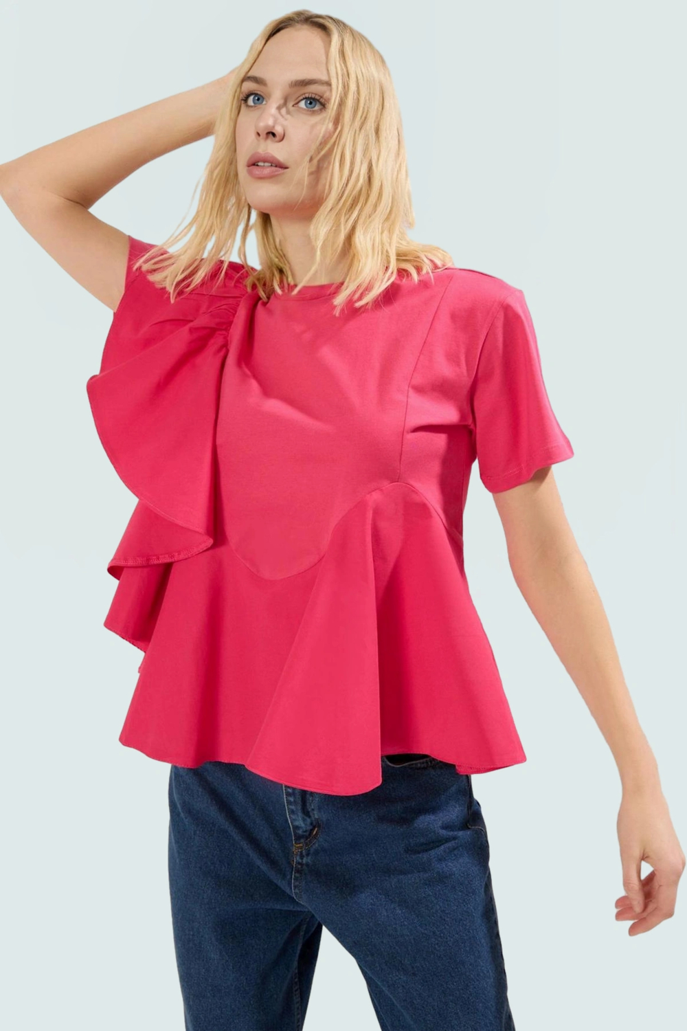 Yazlık Kısa Kollu Pamuklu Bluz Regular Kalıp Bisiklet Yaka Özel Tasarım Modern Stil Rahat Kullanım