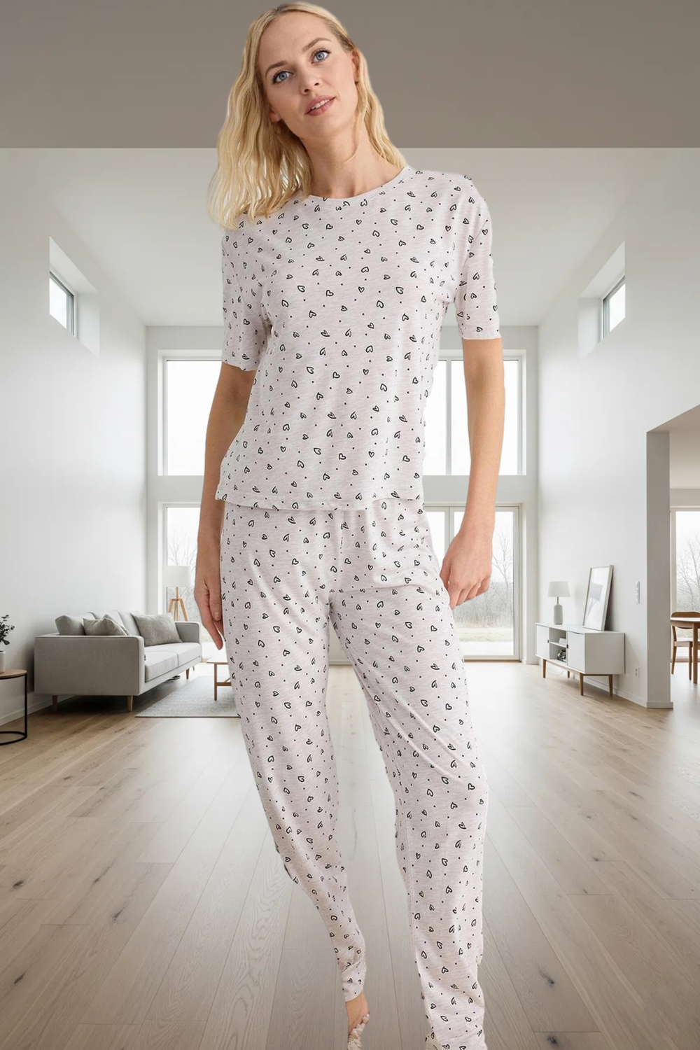 Rahat Örme Pijama Takımı Kalp Desenli Yumuşak Polyester Pamuk Karışımı Modern Stil