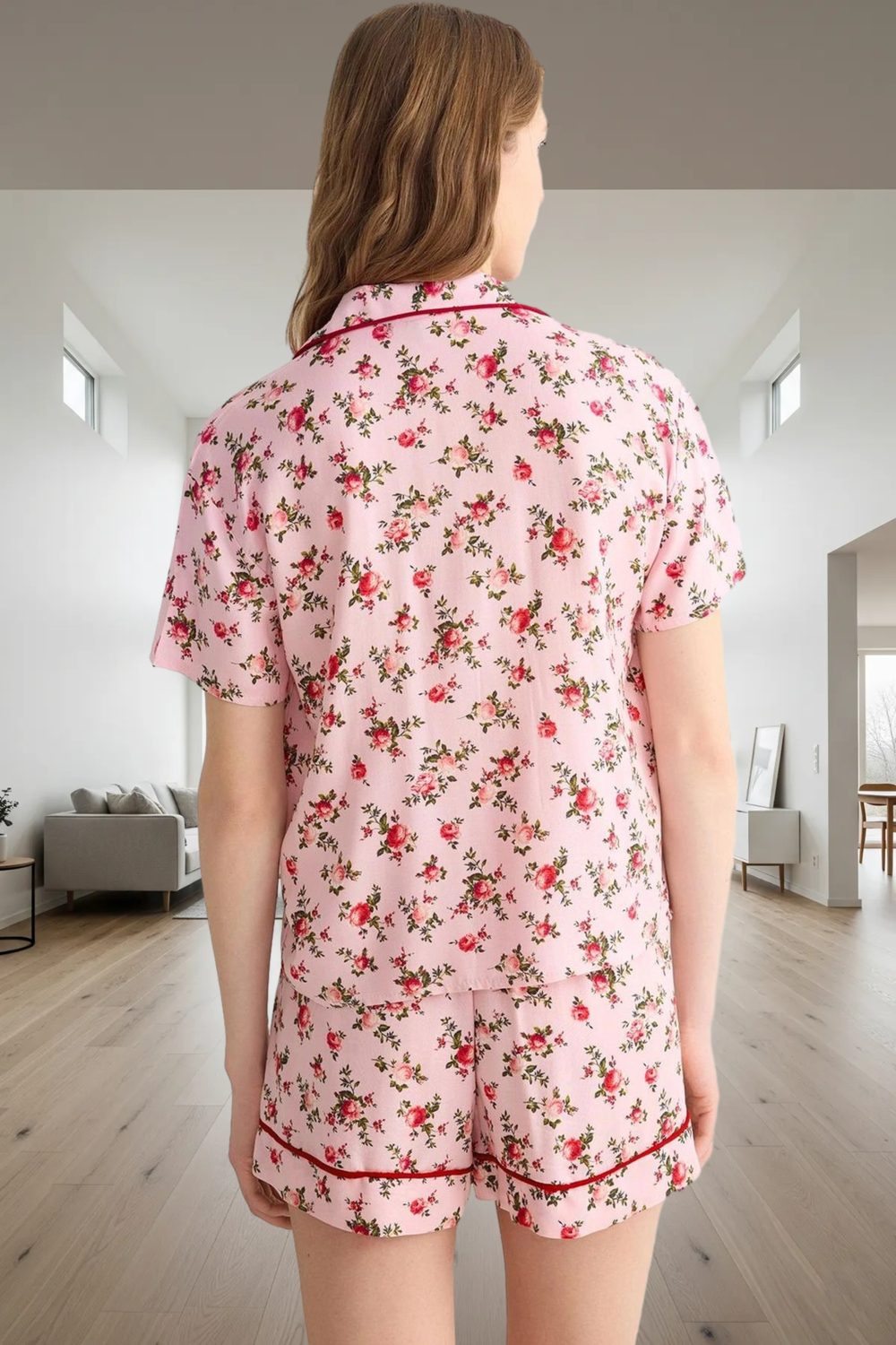 Çiçek Desenli Viskon Pijama Takımı Rahatlık ve Şıklık Bir Arada Şık Görünüm Seçkin Malzeme