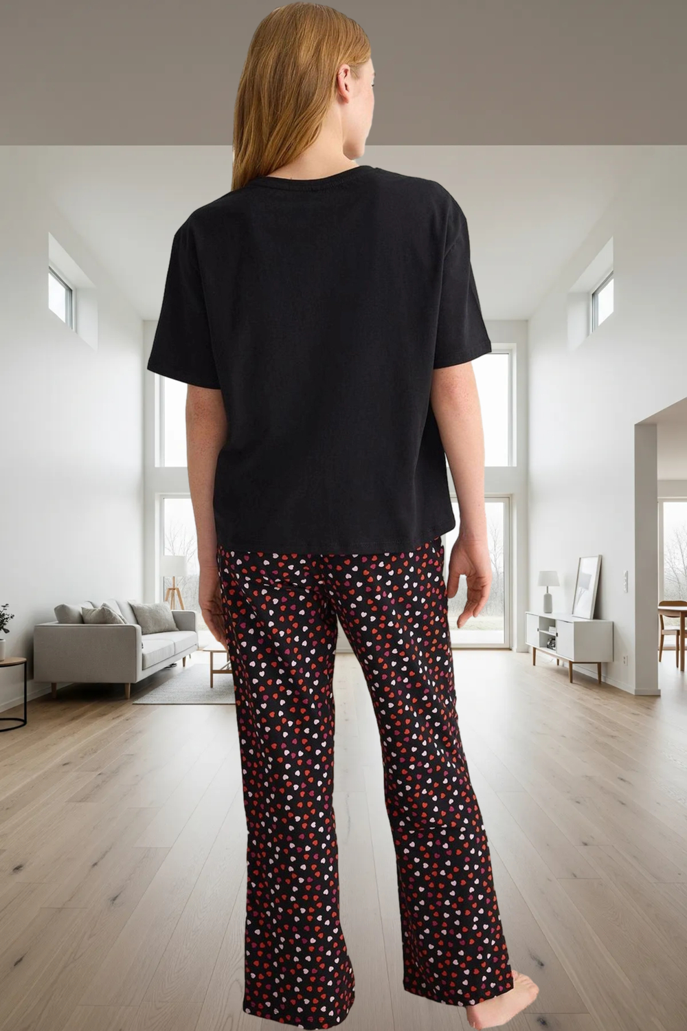 Pamuklu Pijama Takımı Kalpli Desenli Regular Kalıp Zarifane Tasarım Şık Görünüm