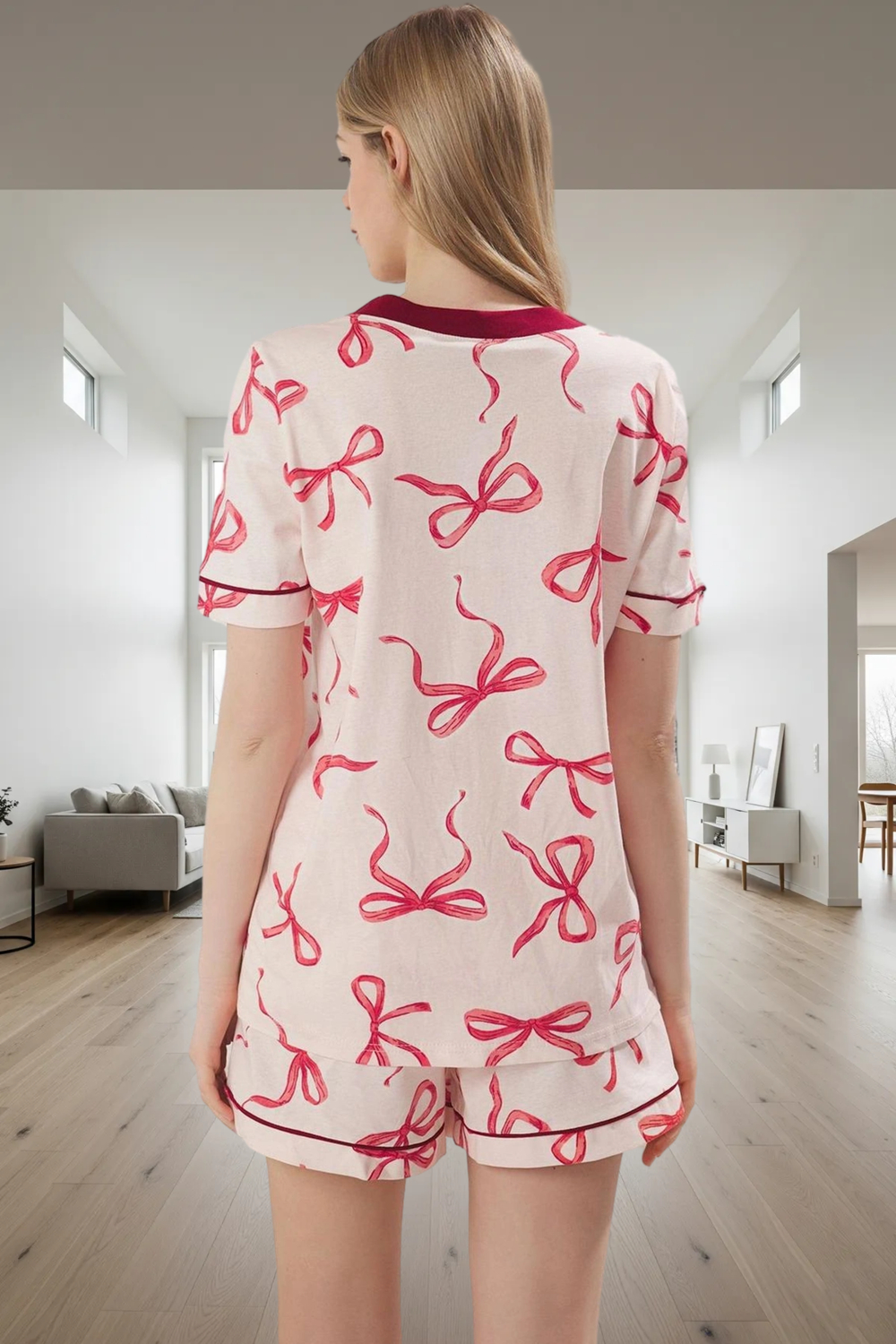 Kurdele Desenli %100 Pamuklu Rahat Pijama Takımı V Yaka Kısa Kollu Regular Kalıp Özel Tasarım