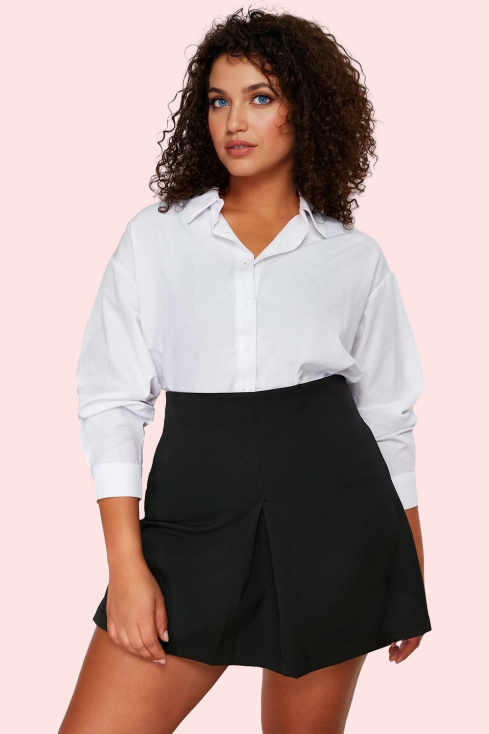Kadın Düz Desen Şort Etek Kısa Boy Polyester Kumaş İş Hayatı İçin Yaz Aylarının Vazgeçilmezi