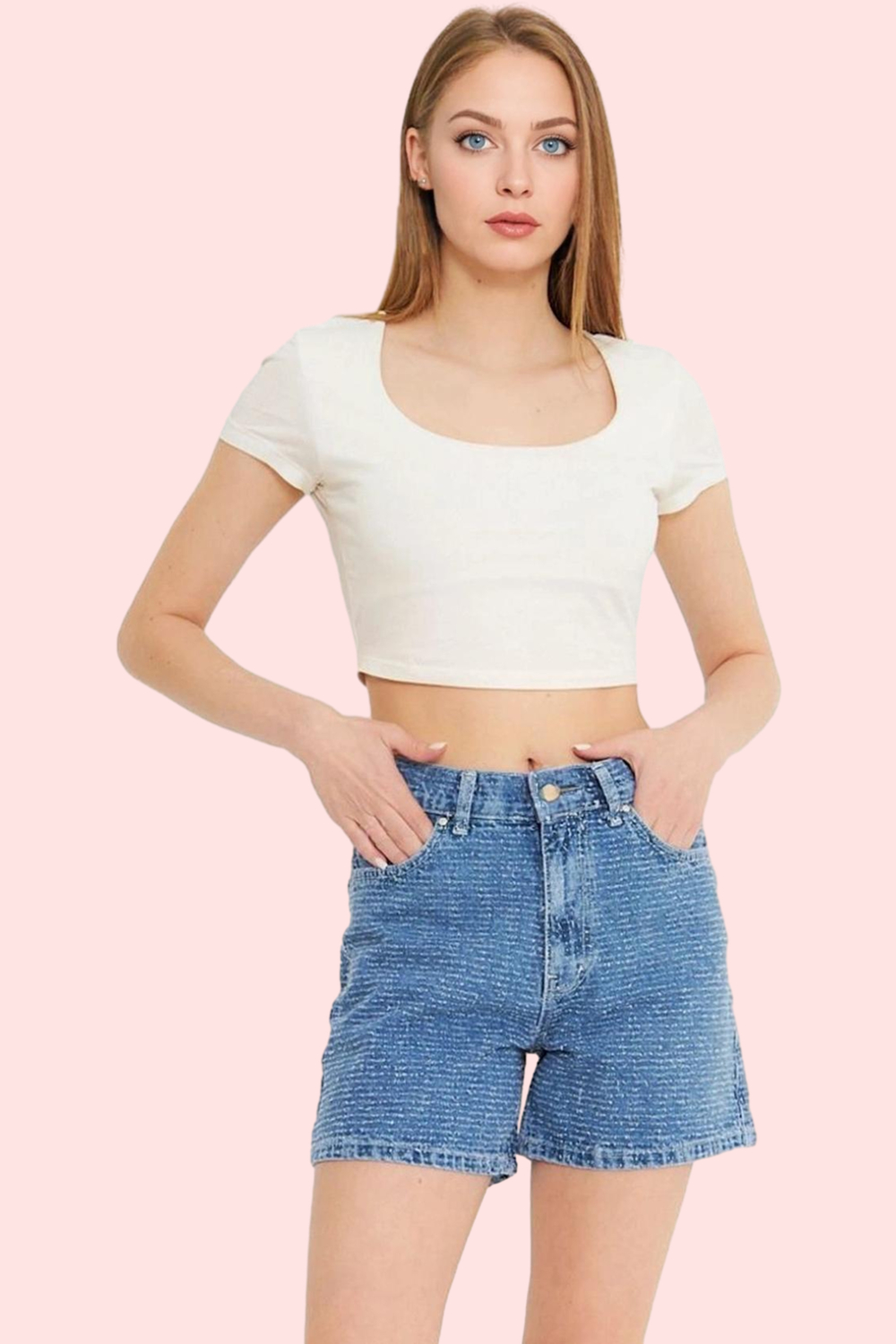 Kadın Denim Şort Geniş Paça Pamuk Yaz Aylarının Vazgeçilmezi Günlük Kullanım Modern Tasarım