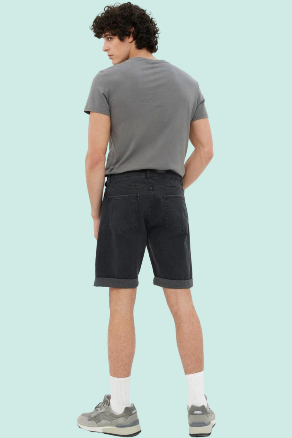 Erkek Günlük Kombinlere Uygun Denim Şort; Slim Fit Dar Paça Pamuk Yaz Aylarının Vazgeçilmezi