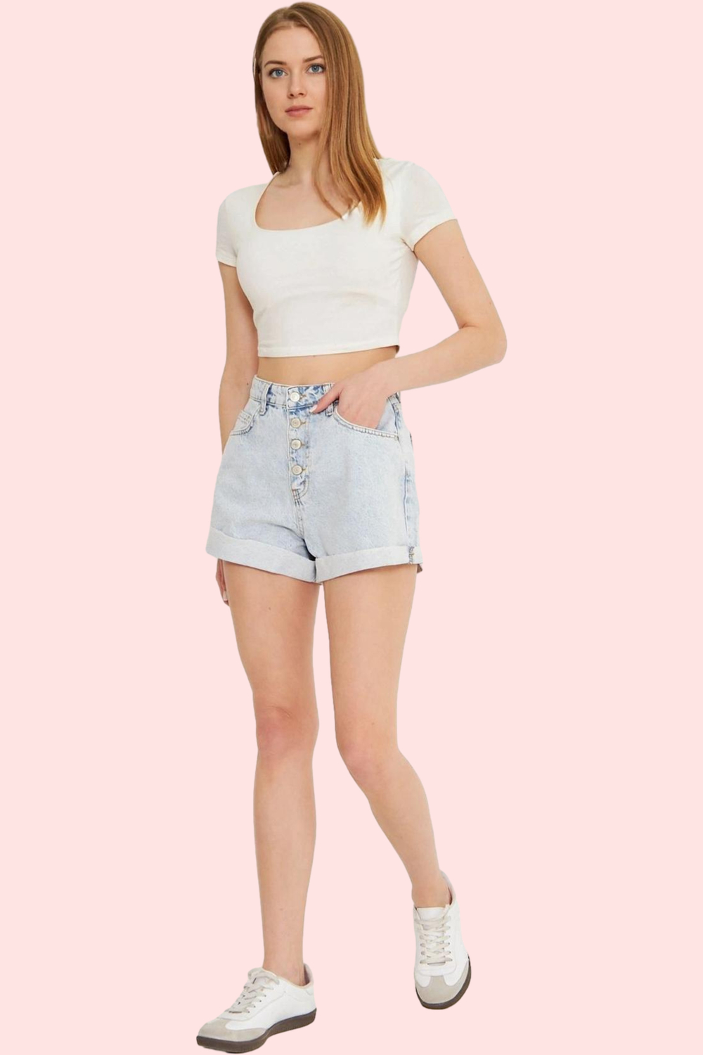 Kadın Mini Denim Şort Pamuk Rahat Kesim Günlük Kullanım Hafta Sonu Yaz Aylarının Vazgeçilmezi