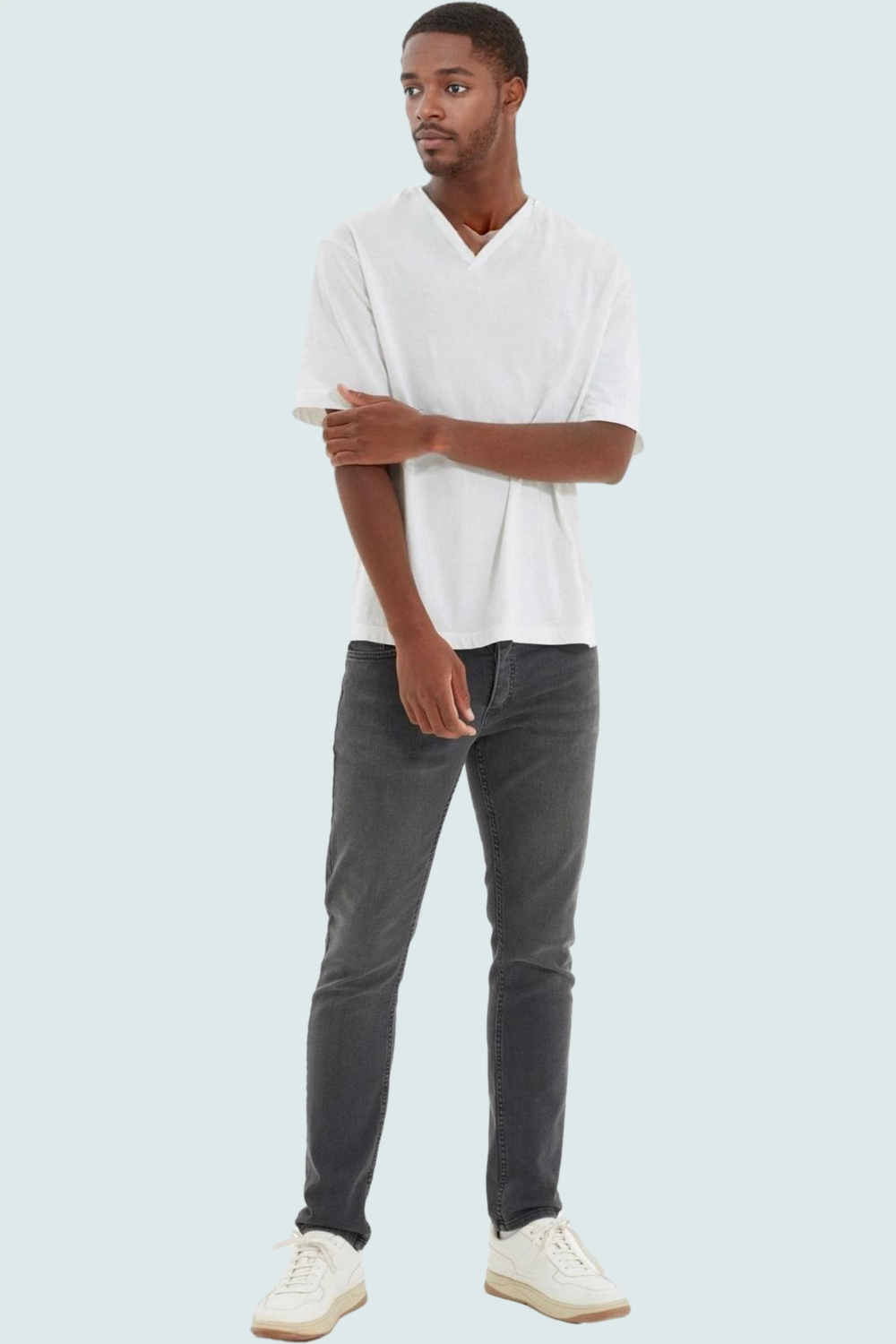 Erkek Dar Kesim Jean Pantolon; Skinny Fit Esnek Günlük Kombinler İçin Yaz Aylarının Vazgeçilmezi