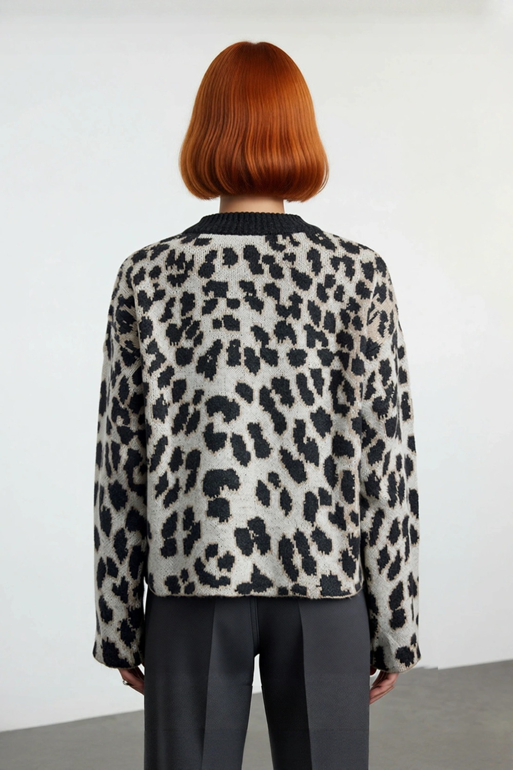 Modern Kadın Oversize Triko Leopar Desenli Bisiklet Yaka Kazak Günlük Tarz Soğuk Havalar İçin