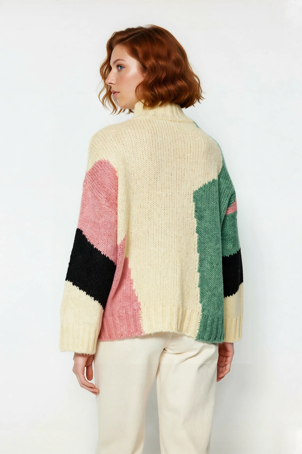 Kadın Şık Dik Yaka Oversize Renk Bloklu Düşük Kol Uzun Triko Kazak Kış Modasına Yeni Bir Soluk