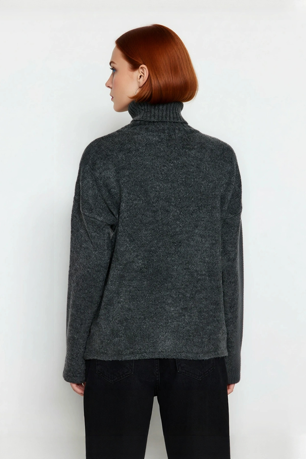 Kadın Basic Siluet Triko Kazak Düşük Kol Choker Yaka Tül Detaylı Kış Stiline Modern Dokunuş